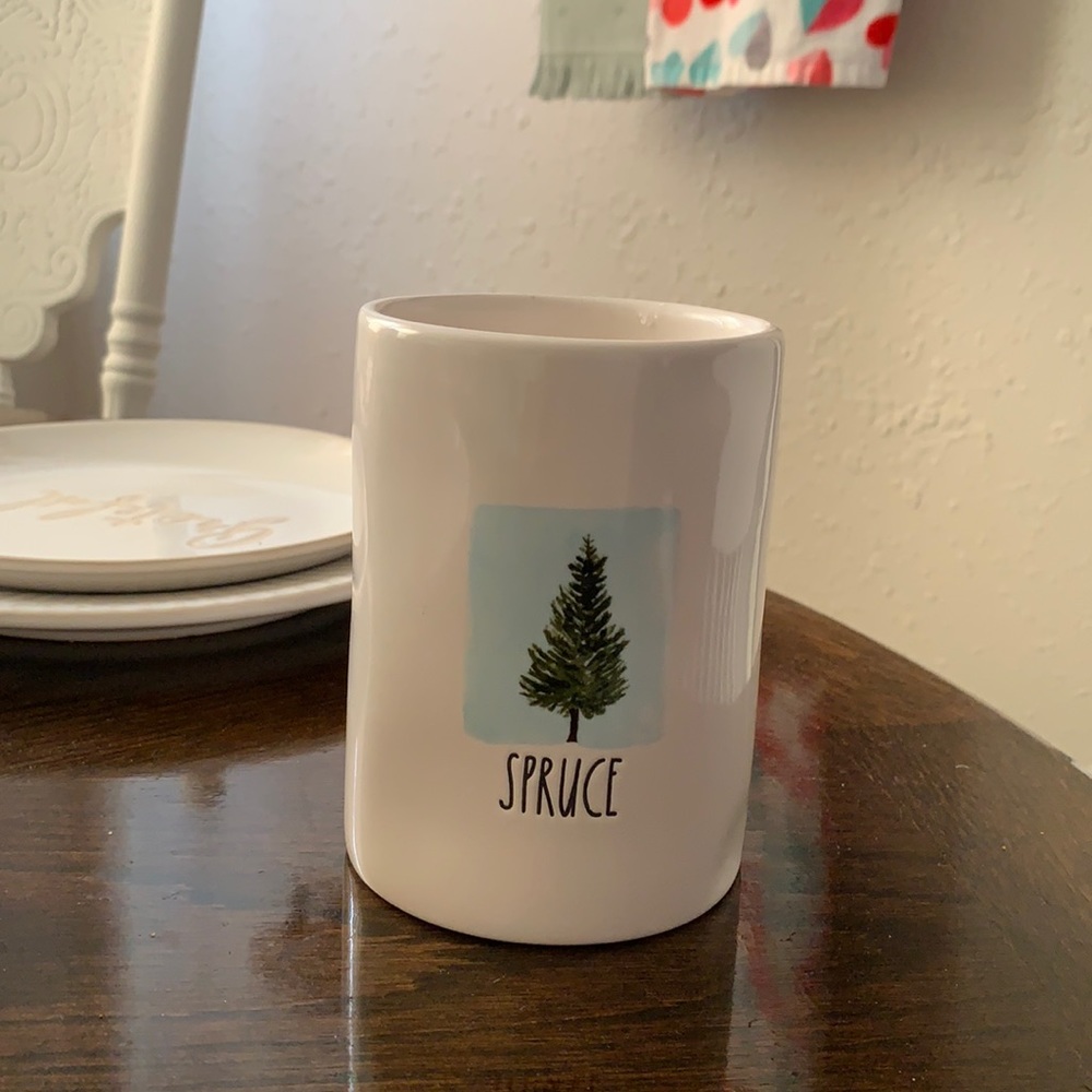 Rae Dunn “Spruce” candle